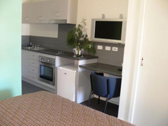 Studio Apartment,63894019:JPEG